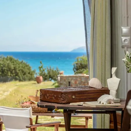 Theonis Διαμέρισμα Μουτσούνα