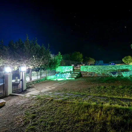 Apartamento Theonis *