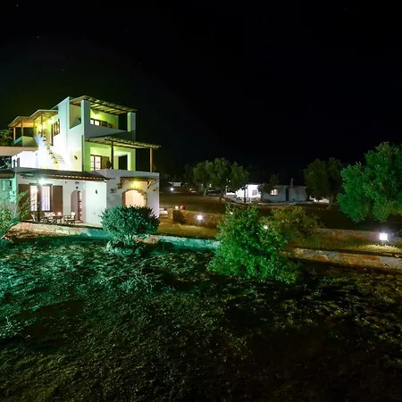 Appartement Theonis *