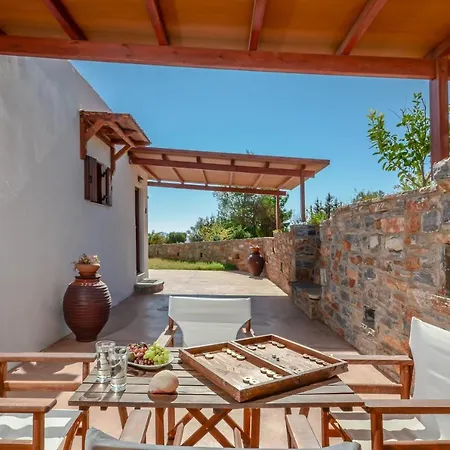 Appartement Theonis *