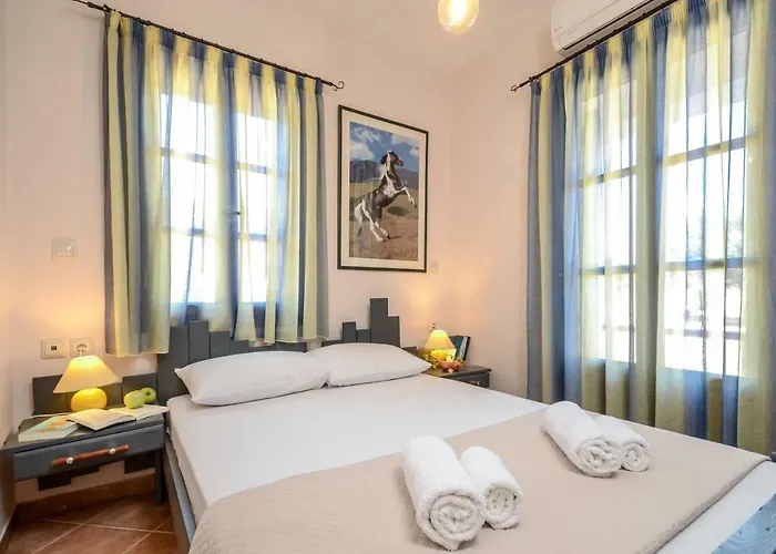 Theonis アパート *