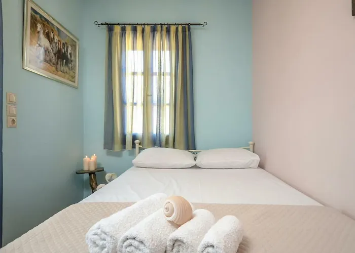 Theonis * Moutsoúna