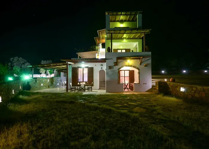 アパート Theonis