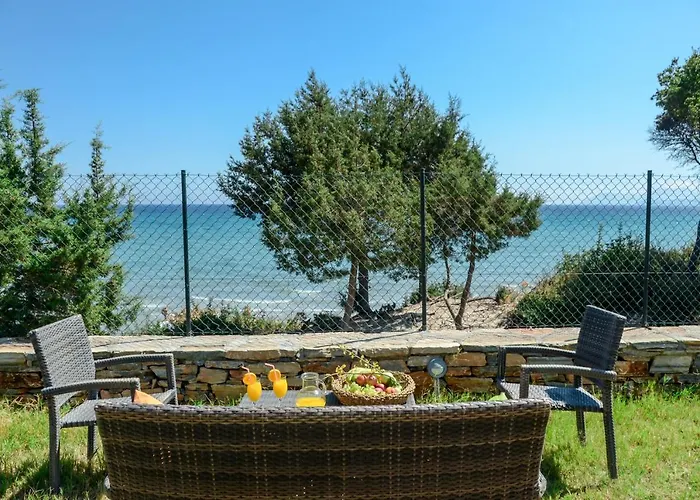 Theonis * Moutsoúna